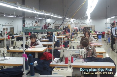 Xưởng may quần áo công nhân tại TPHCM giá tốt nhất